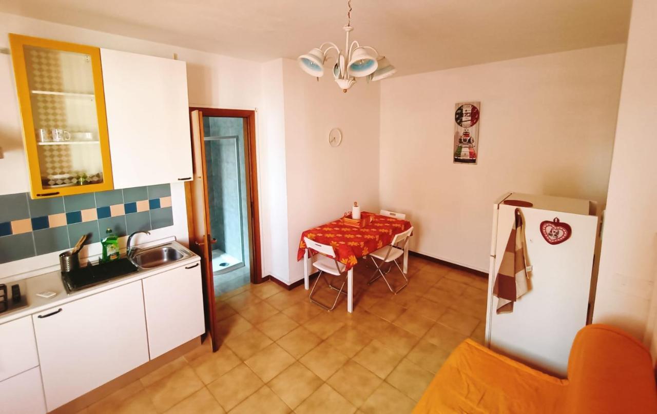 Ferienwohnung Monolocale Andrea Navacchio Exterior foto