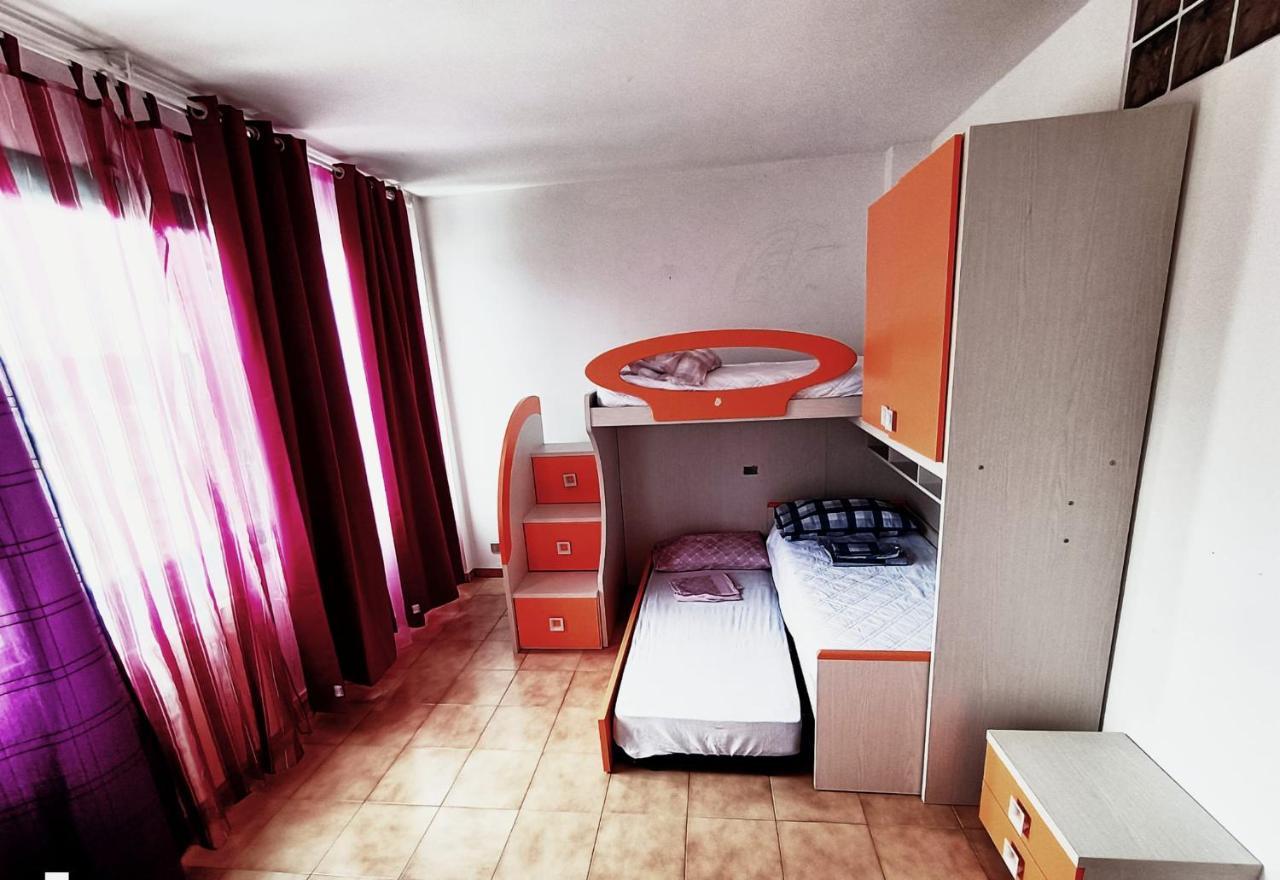 Ferienwohnung Monolocale Andrea Navacchio Exterior foto
